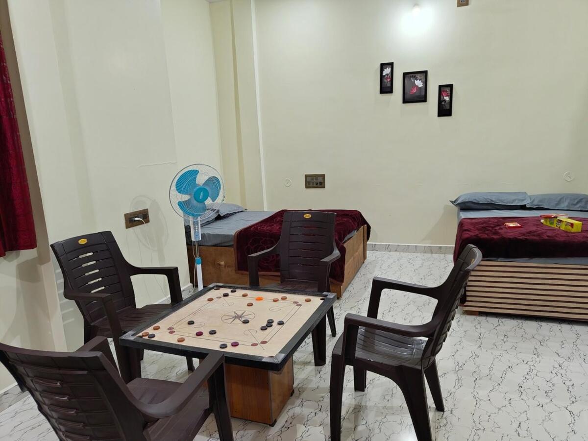 Galaxy Homestay 4Bhk Mysore Buitenkant foto